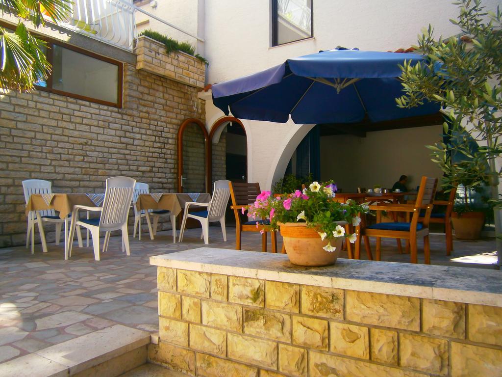 Bed & Breakfast Pansion Rade Hotel Pirovac Exterior foto