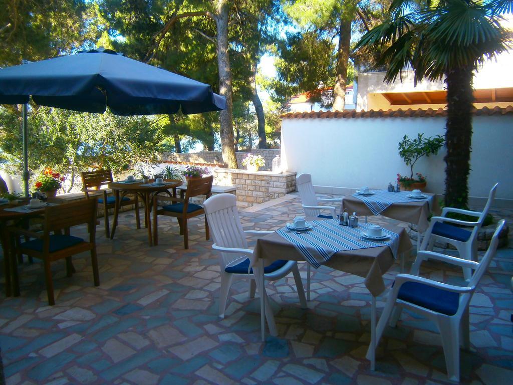 Bed & Breakfast Pansion Rade Hotel Pirovac Exterior foto